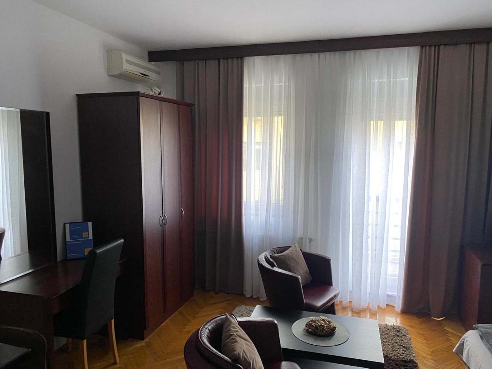 Dini Apartments Novi Sad Dış mekan fotoğraf